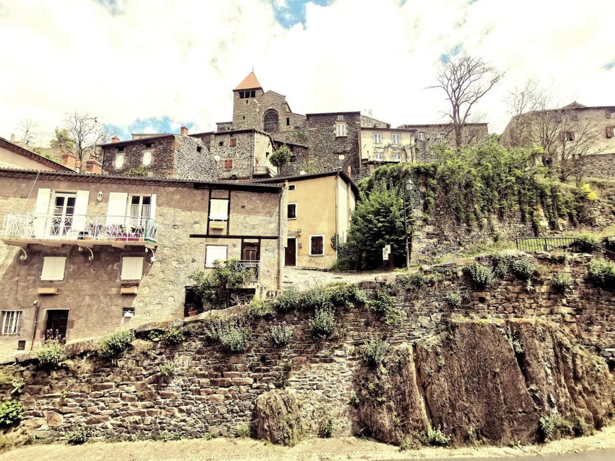 Auberge De Chanteuges Exteriör bild