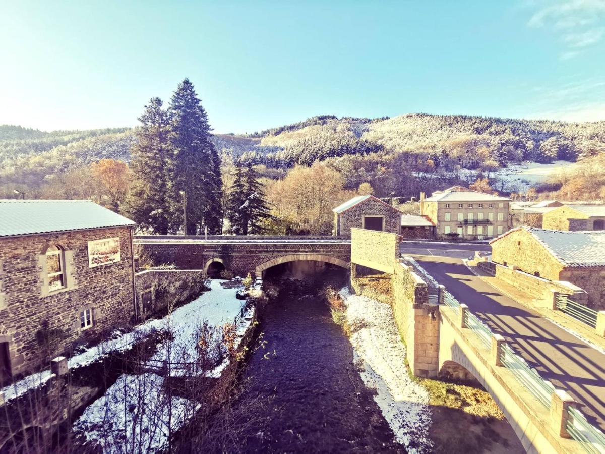 Auberge De Chanteuges Exteriör bild