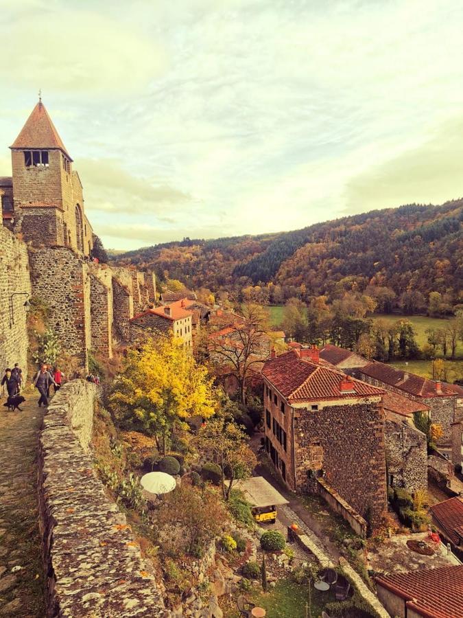 Auberge De Chanteuges Exteriör bild