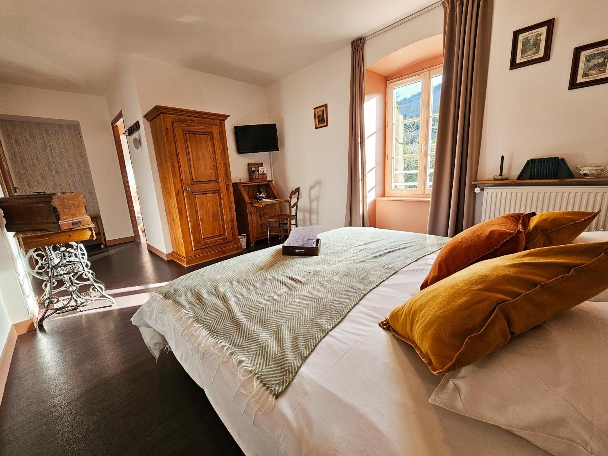Auberge De Chanteuges Exteriör bild